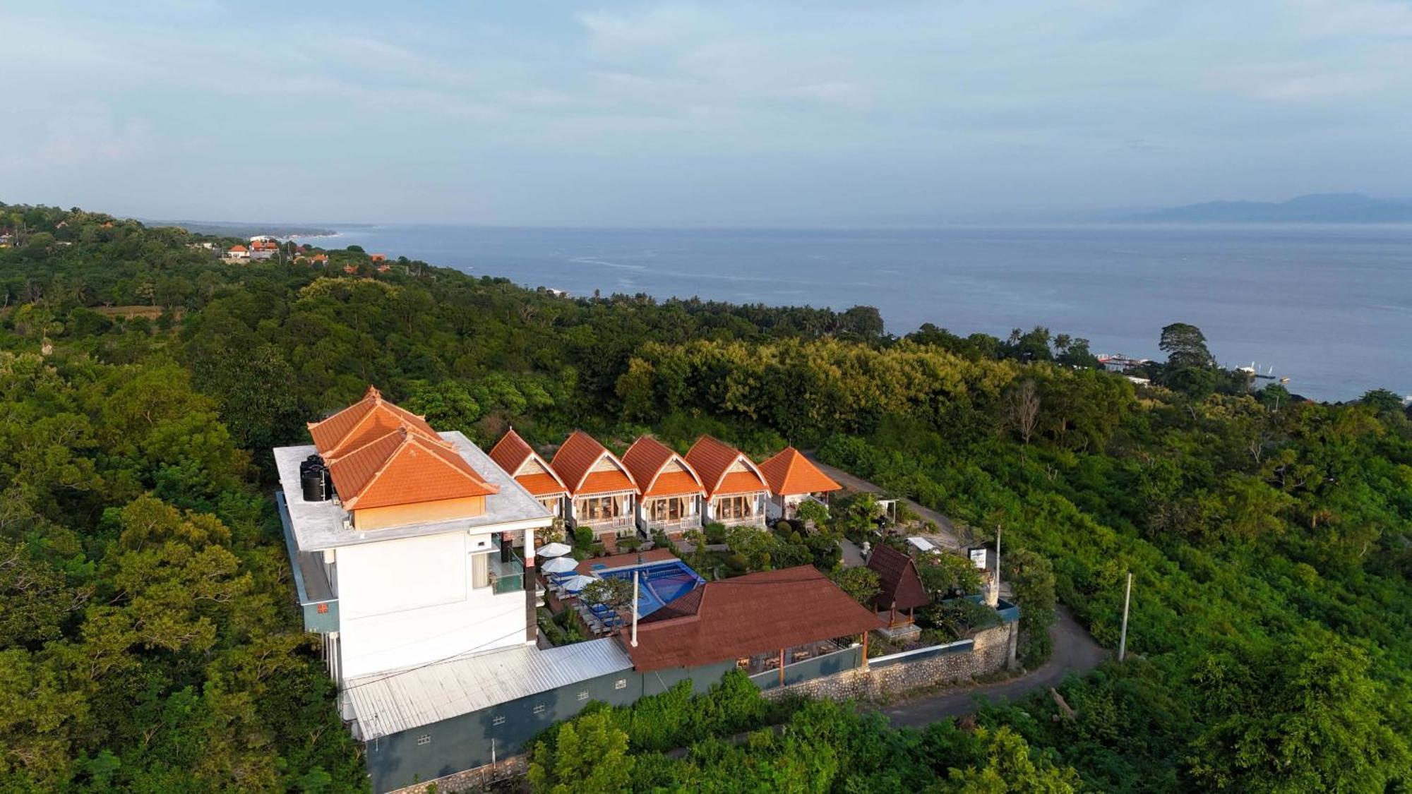 D'Arya Sea View Hotel Batununggul Ngoại thất bức ảnh