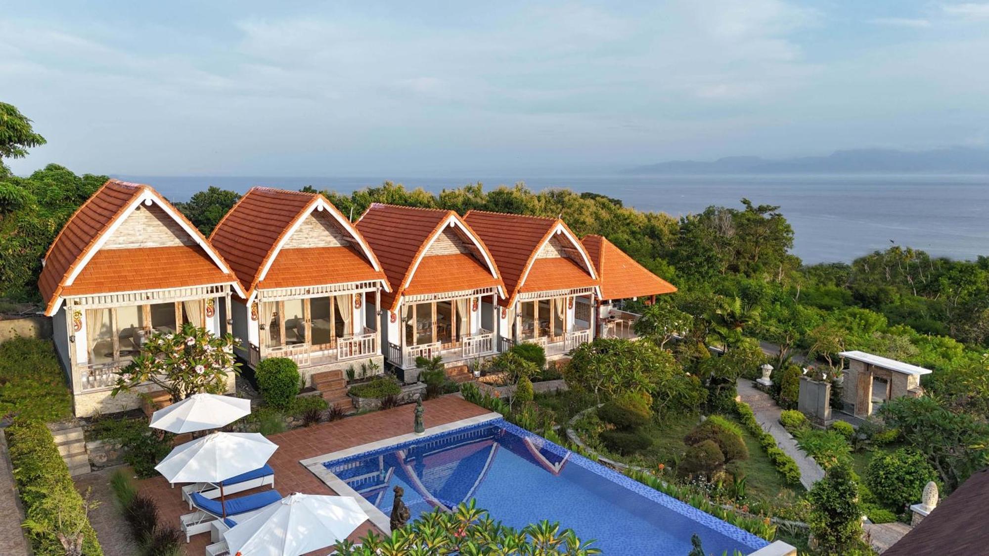 D'Arya Sea View Hotel Batununggul Ngoại thất bức ảnh