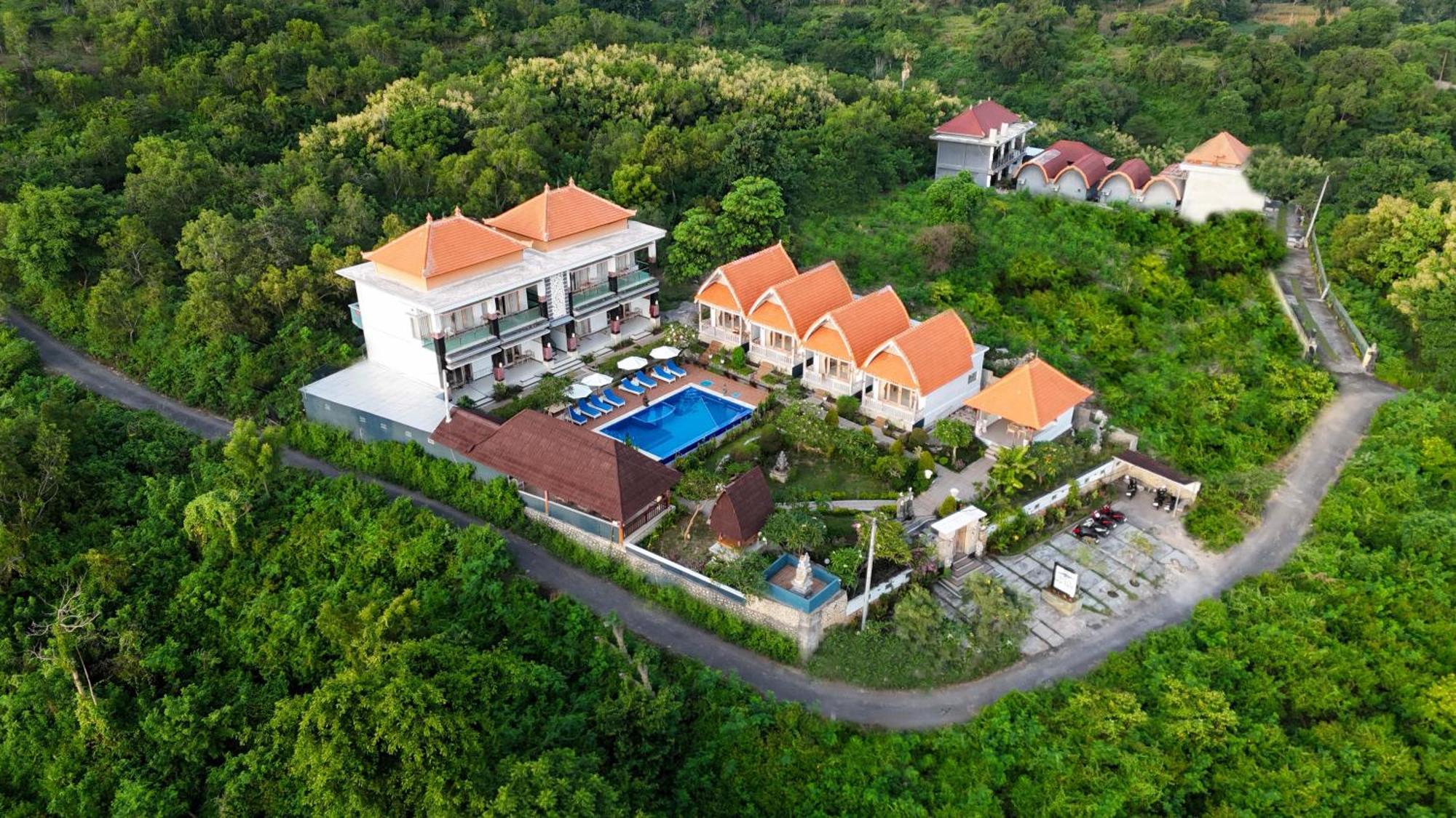D'Arya Sea View Hotel Batununggul Ngoại thất bức ảnh